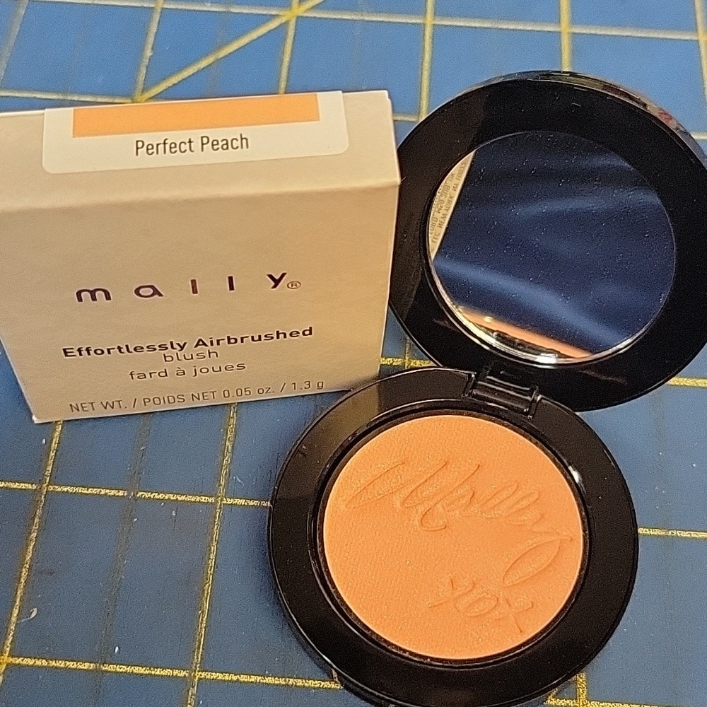 Mally Beauty Effortlessly Airbrushed Blush 1.3g New FRESH PEACH